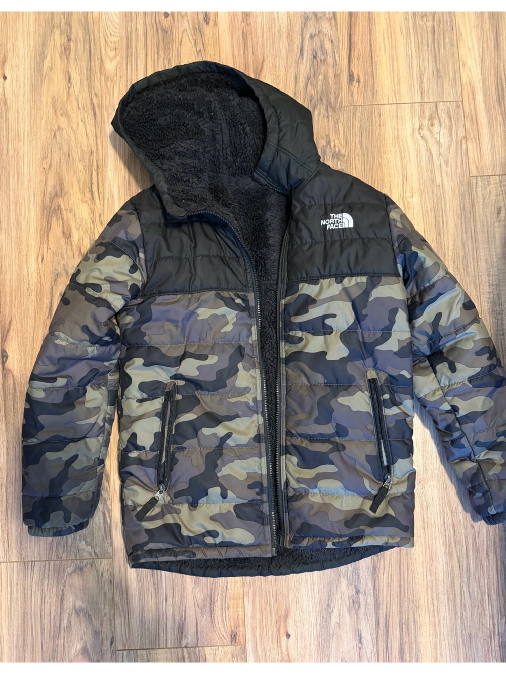 The North Face Kids' Camouflage Reversible jacket size 10/12